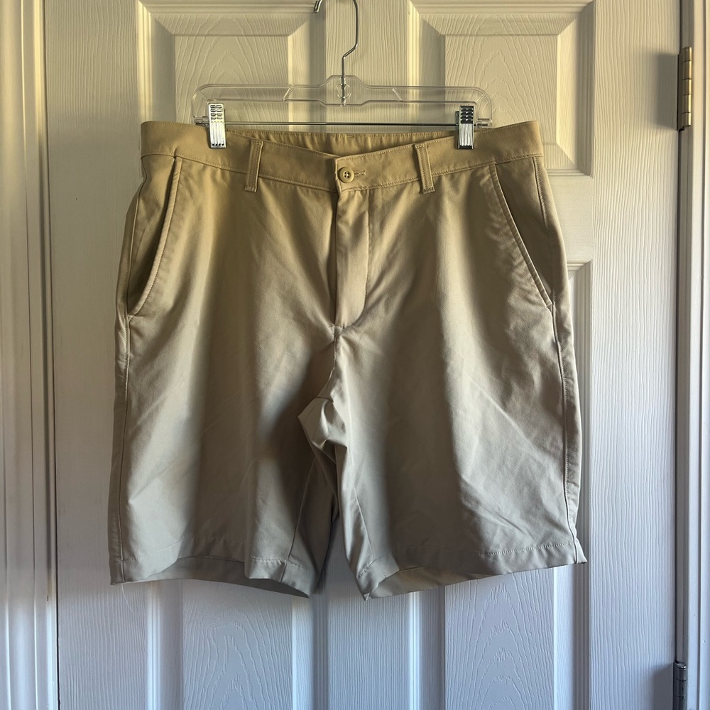 Under armour shorts - mens size 38